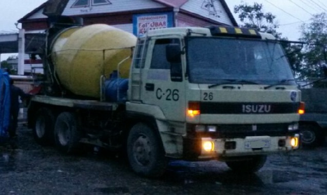 Доставка бетонной смеси и раствора на место строительства, услуги бетононасоса